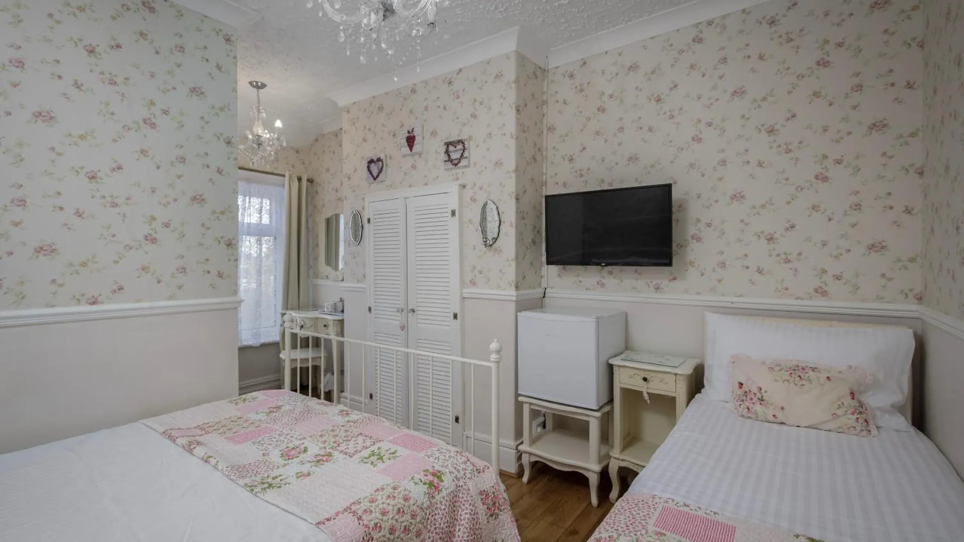 *** Guest house The Wescoe Guesthouse Blackpool United Kingdom